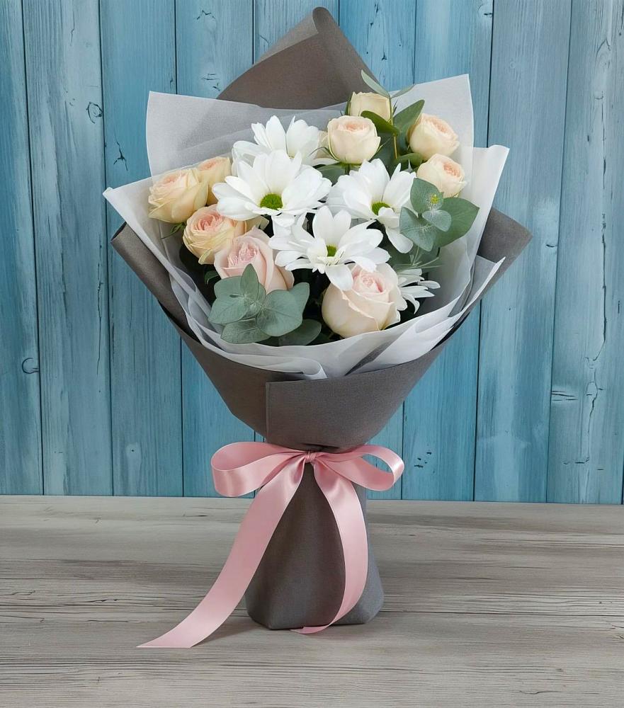 Букет цветов из: Хризантемы и Розы в Пущино