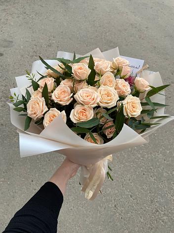 Букет Кремовые розы Латте в Пущино