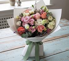 Букет цветов из:  Розы, Лизиантусы и Гвоздики #REPLACE_PRED# Пущино