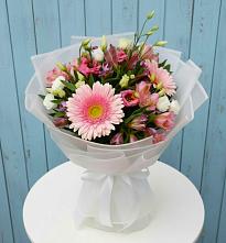 Букет цветов из:  Герберы, Альстромерии и Лизиантусы в Пущино